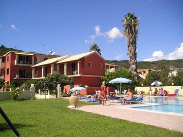Anna Maria Studios And Apartments Мораитика Екстериор снимка