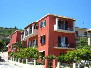 Anna Maria Studios And Apartments Мораитика Екстериор снимка